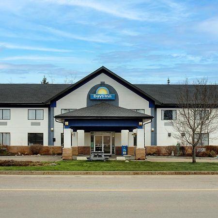 Days Inn By Wyndham وايتكورت المظهر الخارجي الصورة