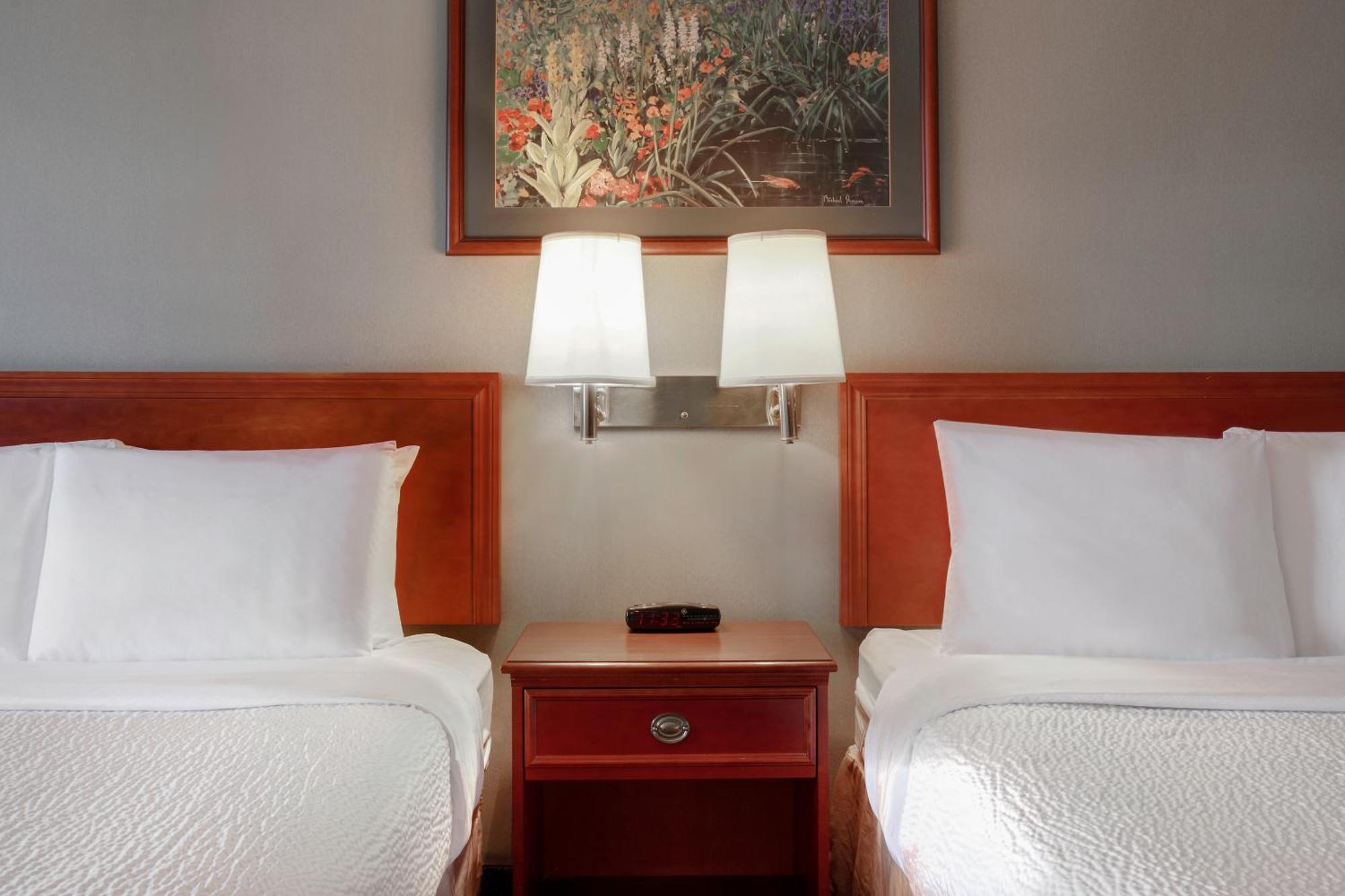 Days Inn By Wyndham وايتكورت المظهر الخارجي الصورة