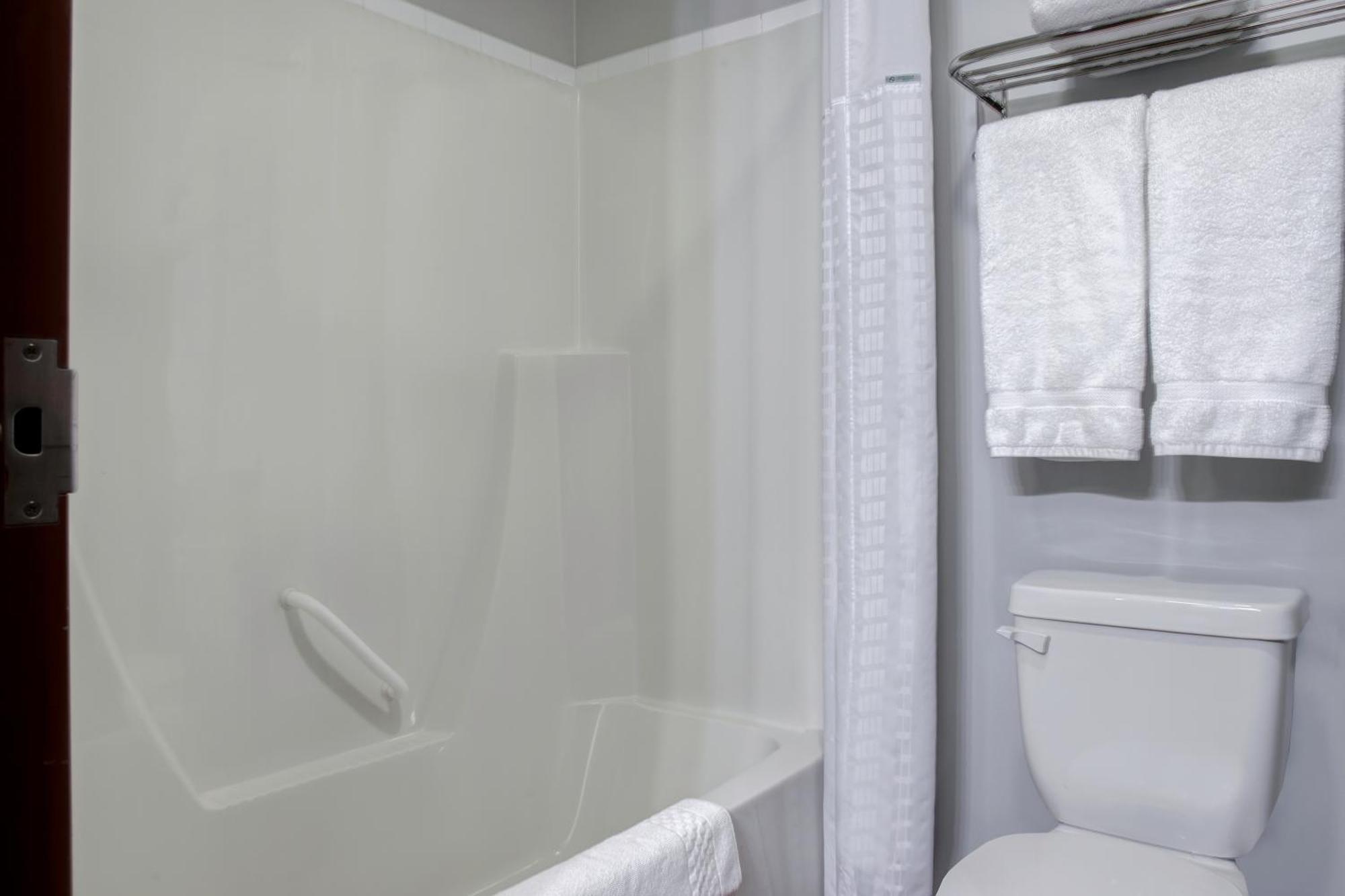 Days Inn By Wyndham وايتكورت المظهر الخارجي الصورة